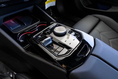 2026 BMW 550e 550e xDrive