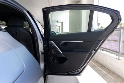 2026 BMW 550e 550e xDrive