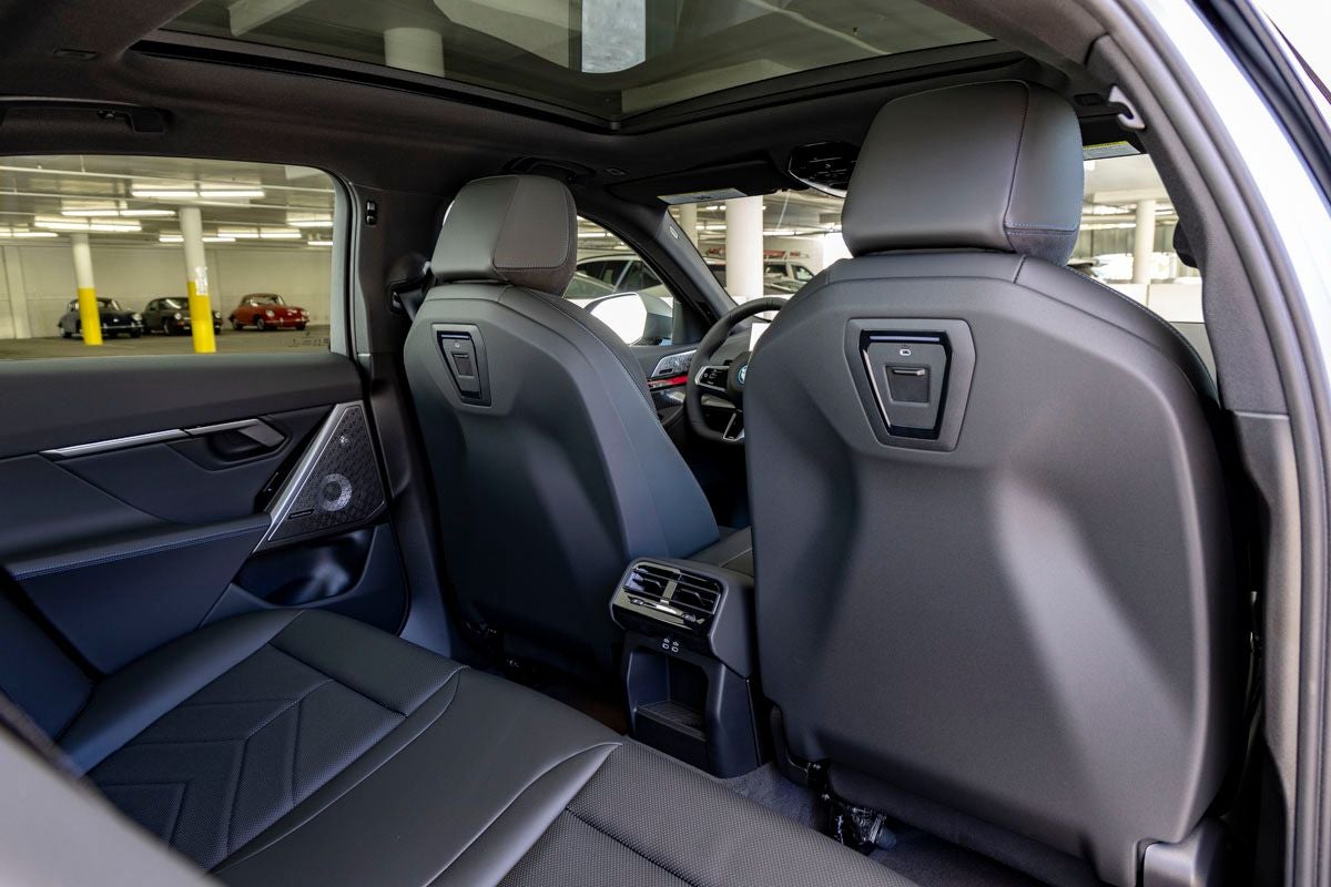 2026 BMW 550e 550e xDrive