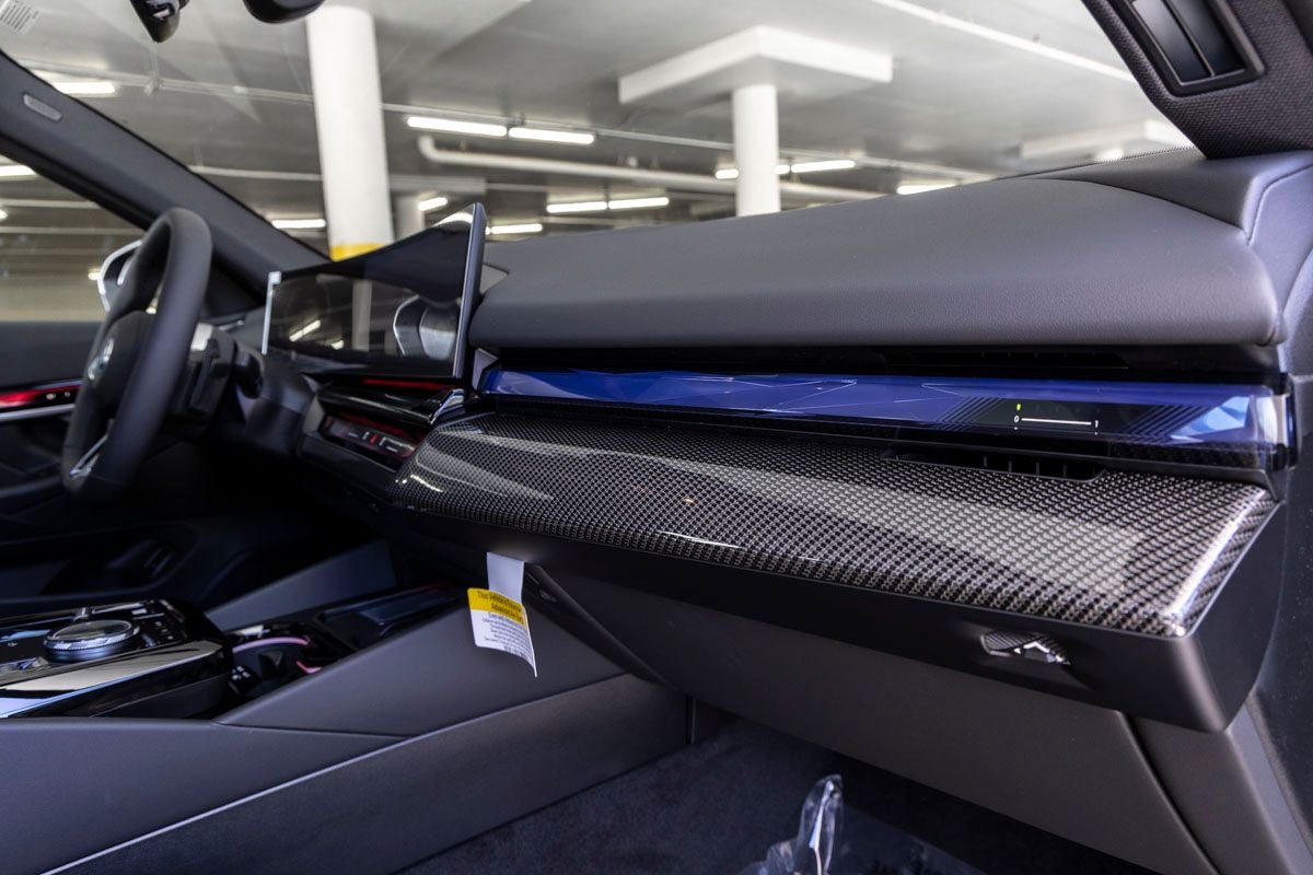 2026 BMW 550e 550e xDrive