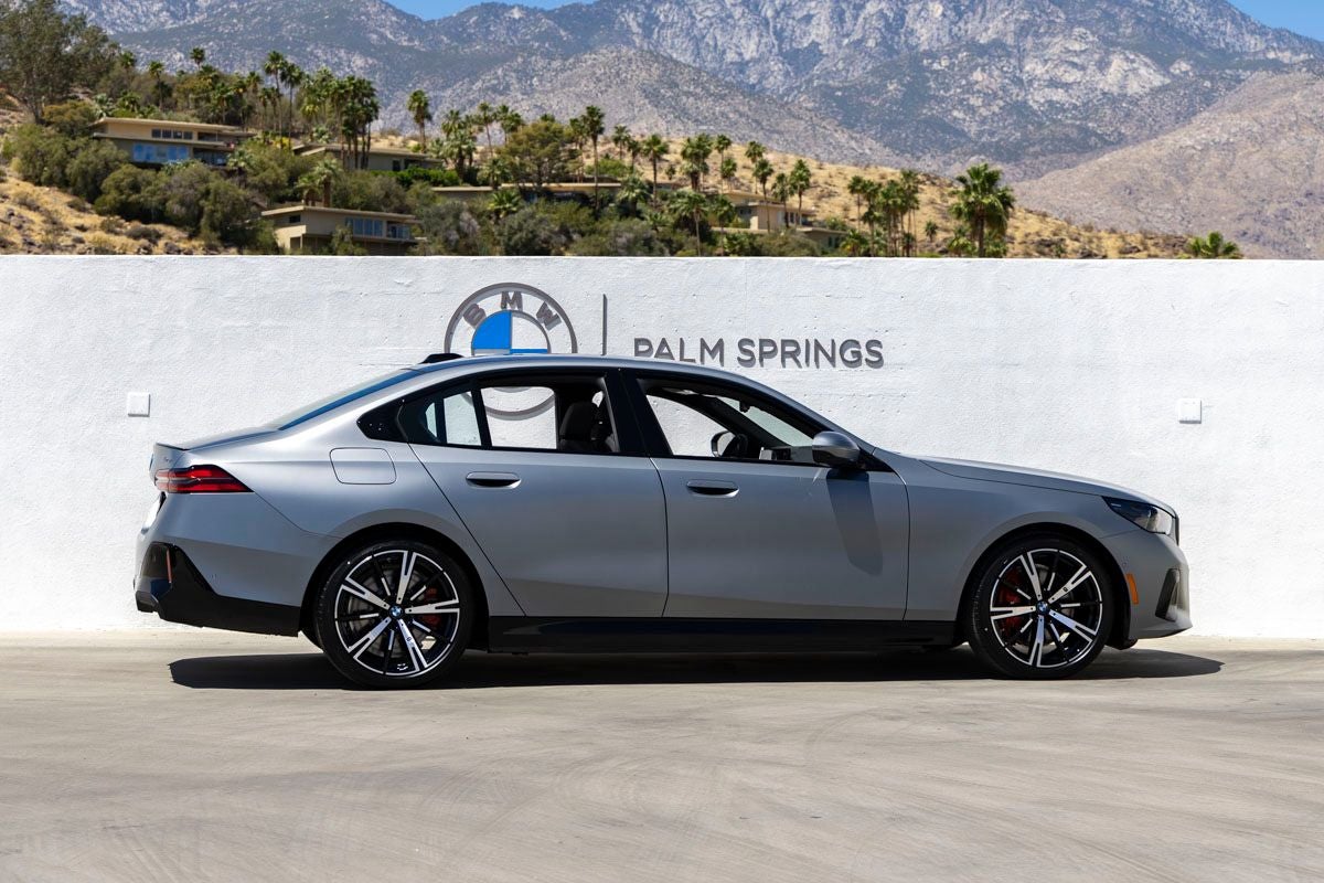 2026 BMW 550e 550e xDrive