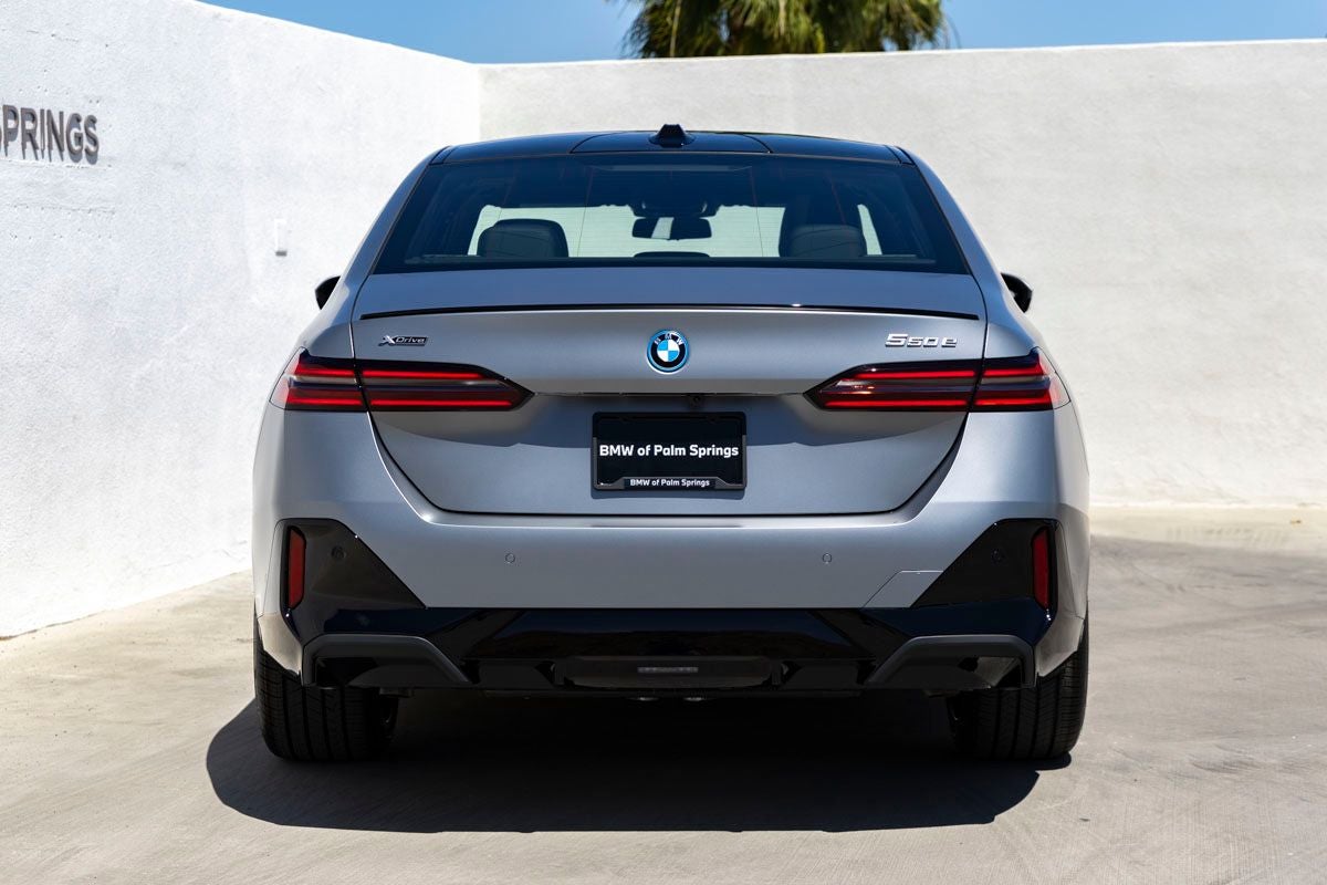 2026 BMW 550e 550e xDrive