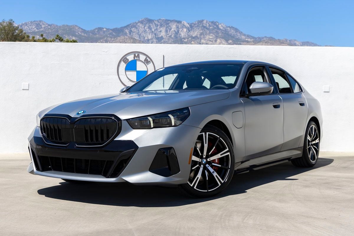 2026 BMW 550e 550e xDrive