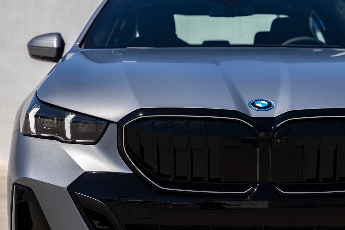 2026 BMW 550e 550e xDrive