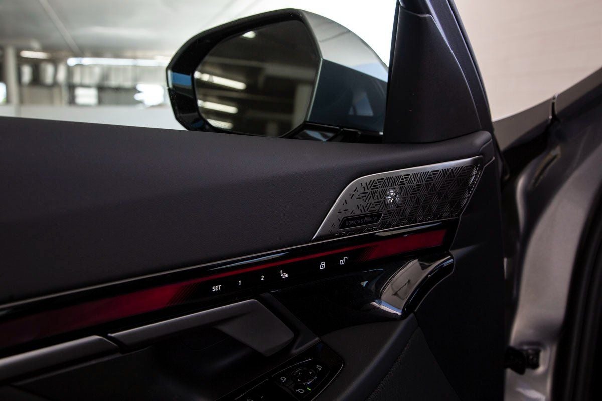 2026 BMW 5 Series 550e xDrive