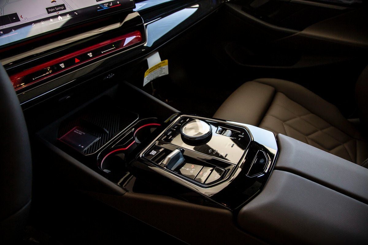 2026 BMW 5 Series 550e xDrive