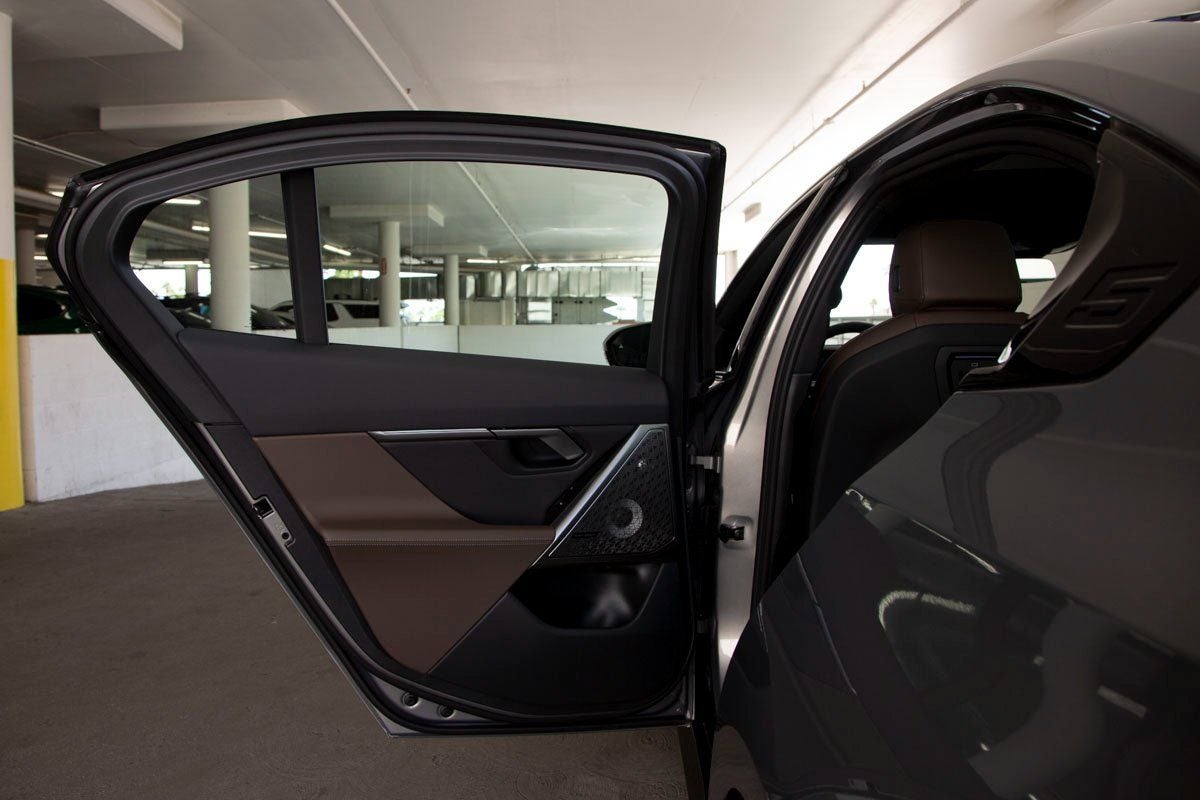 2026 BMW 5 Series 550e xDrive