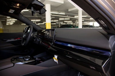 2026 BMW 5 Series 550e xDrive