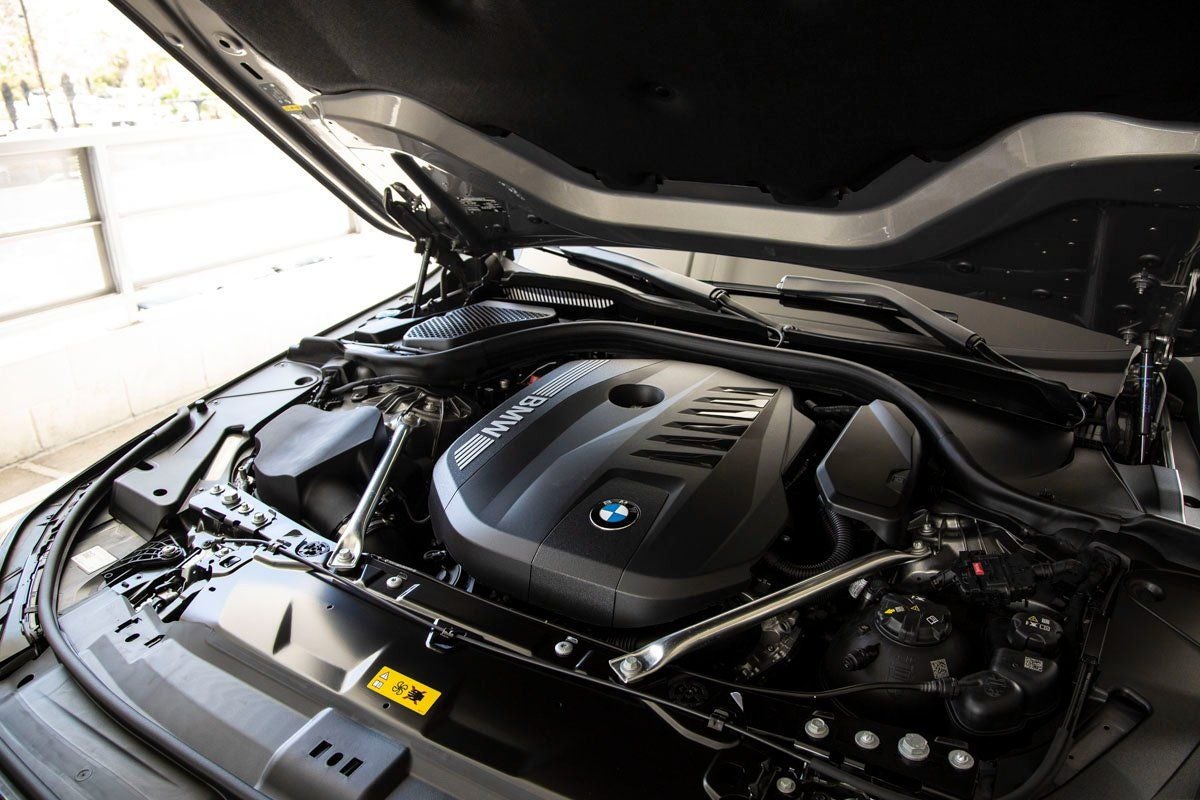 2026 BMW 5 Series 550e xDrive