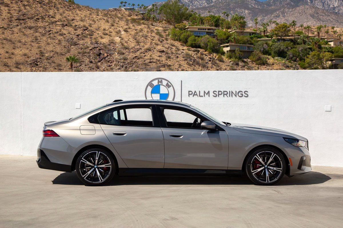2026 BMW 5 Series 550e xDrive