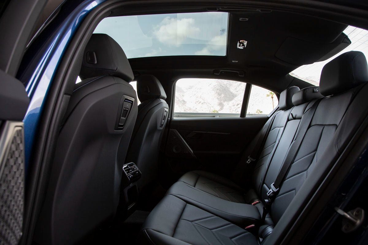 2026 BMW 550e xDrive 550e xDrive