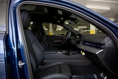 2026 BMW 550e xDrive 550e xDrive