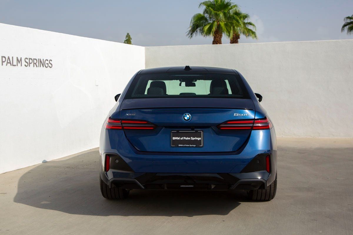 2026 BMW 550e xDrive 550e xDrive