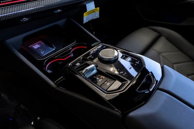2027 BMW 550e Base