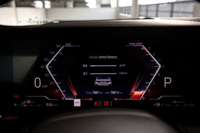 2025 BMW 550e xDrive 550e xDrive