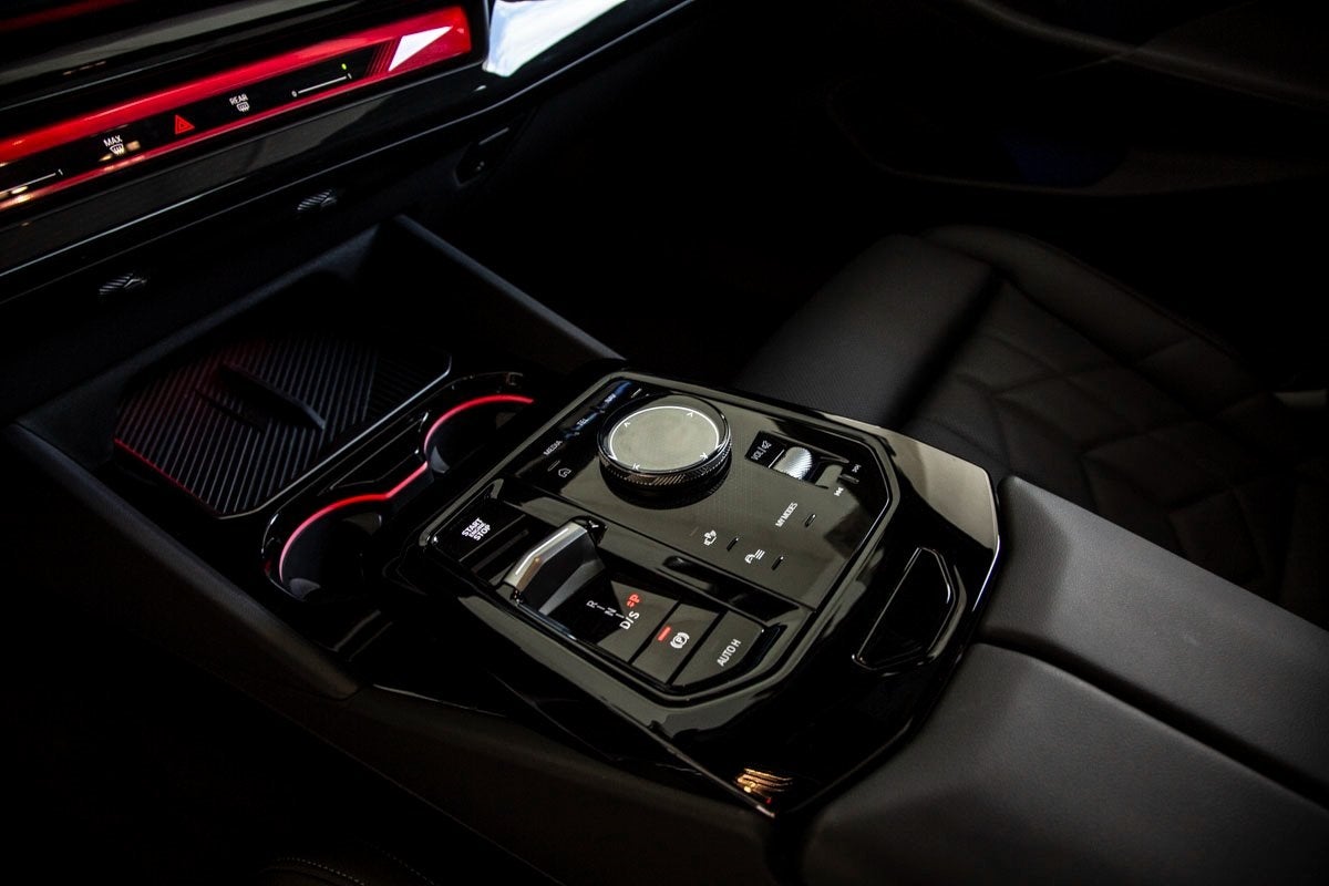 2025 BMW 550e xDrive 550e xDrive