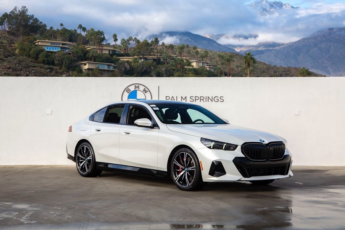 2025 BMW 550e xDrive 550e xDrive