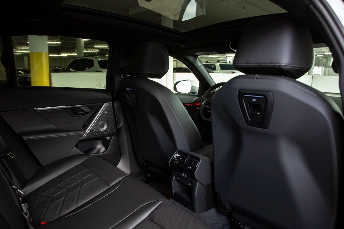 2025 BMW 550e xDrive 550e xDrive