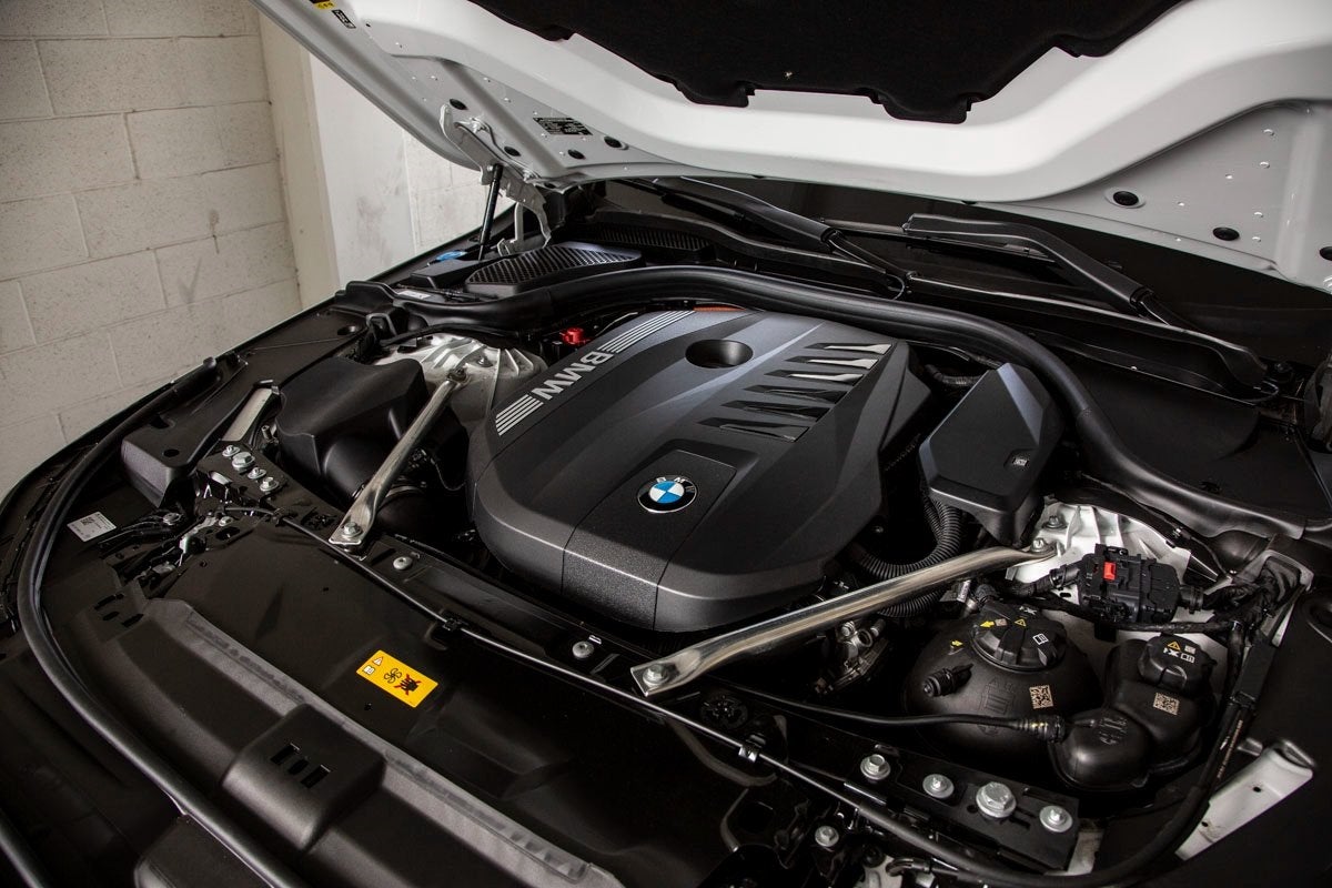 2025 BMW 550e xDrive 550e xDrive