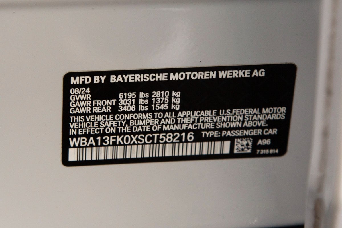 2025 BMW 550e xDrive 550e xDrive