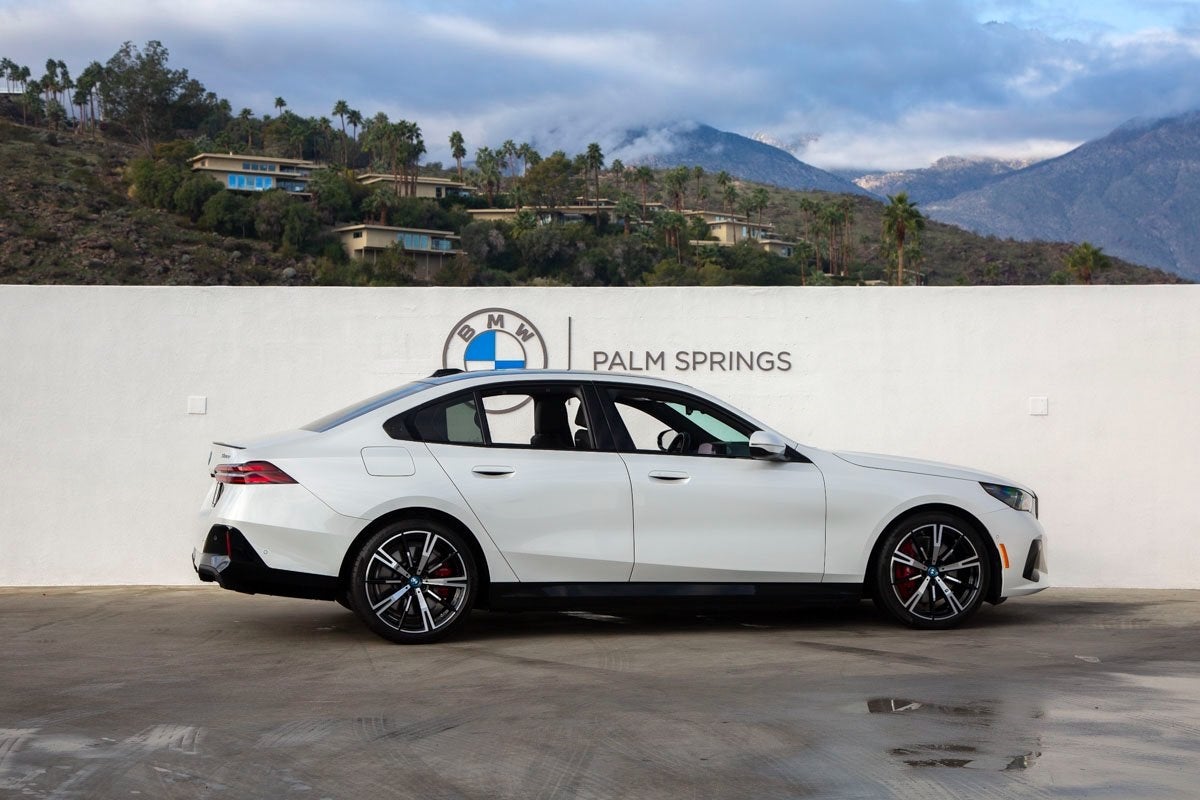 2025 BMW 550e xDrive 550e xDrive