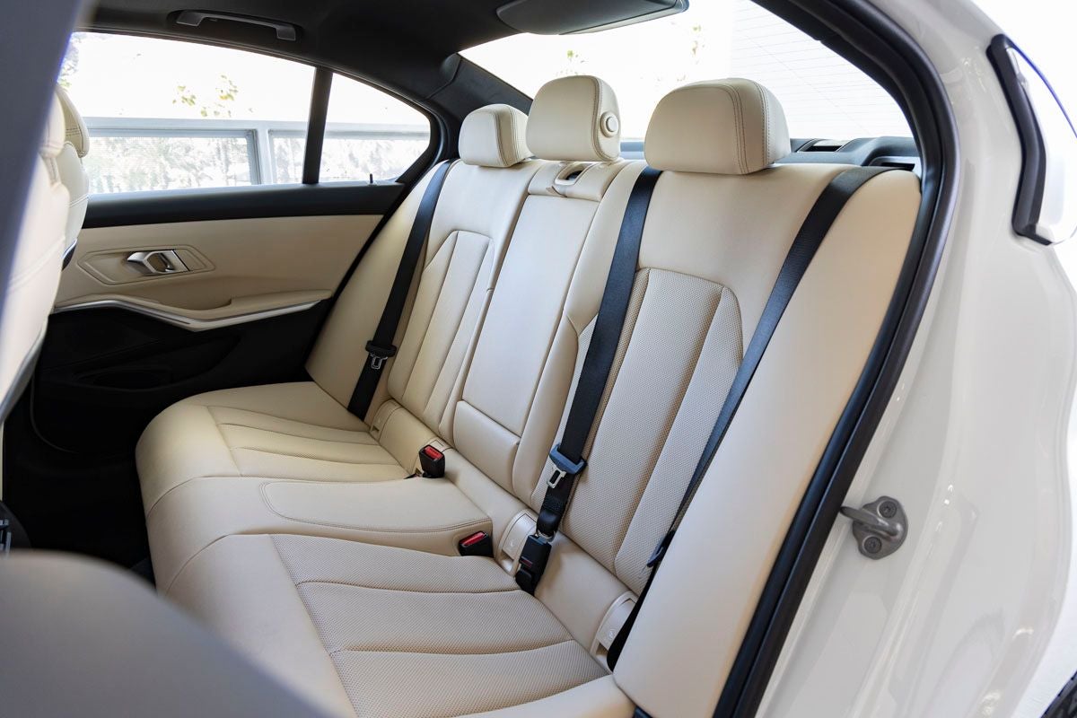 2026 BMW 3 Series 330i