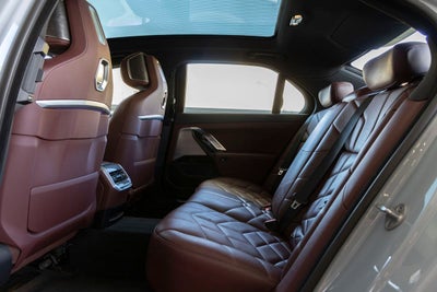 2023 BMW 740i 740i