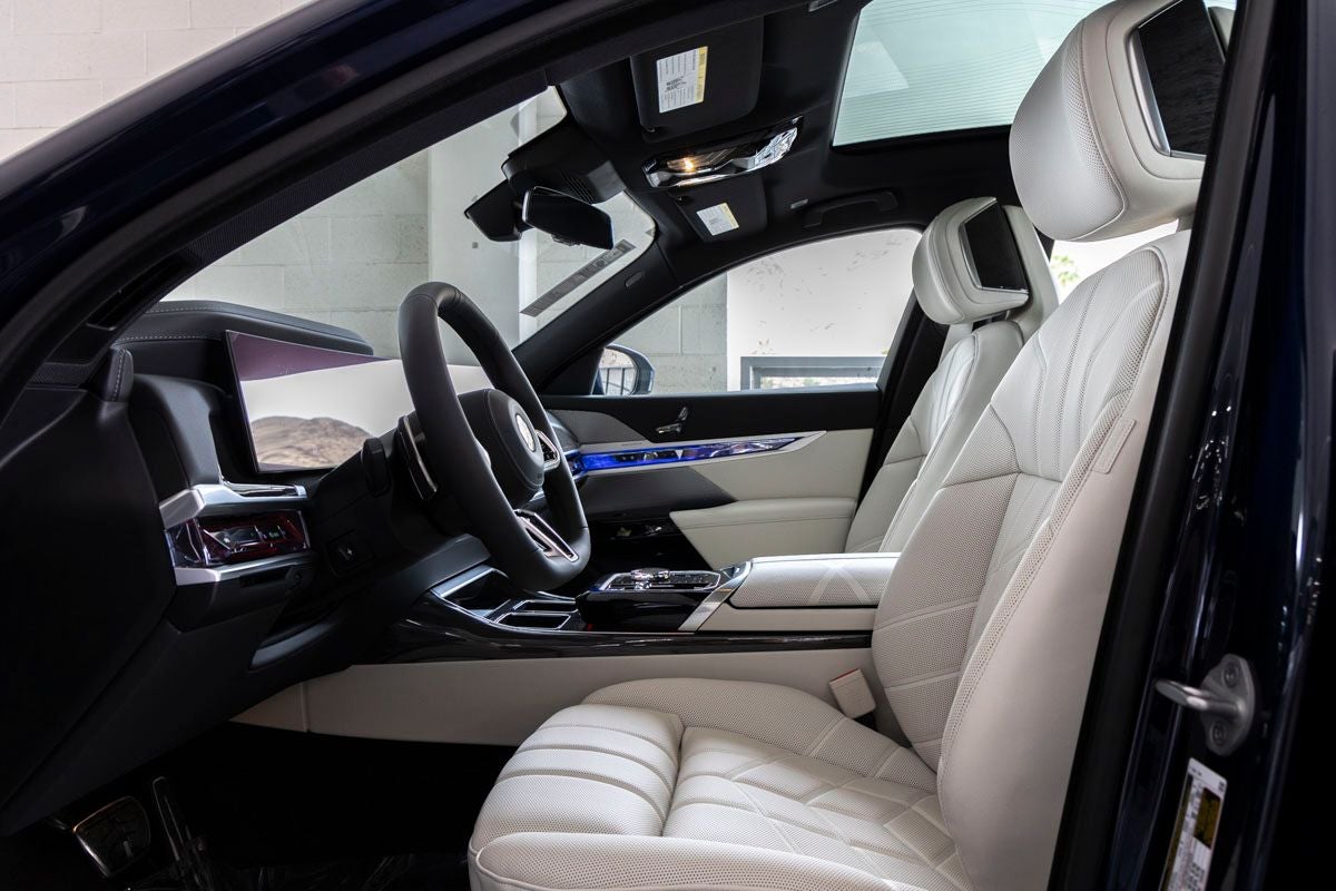 2026 BMW 7 Series 740i