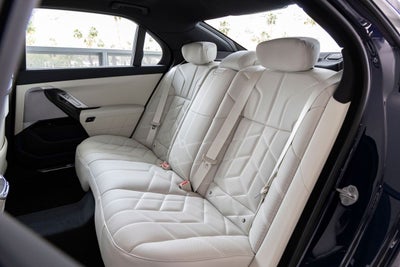 2026 BMW 7 Series 740i