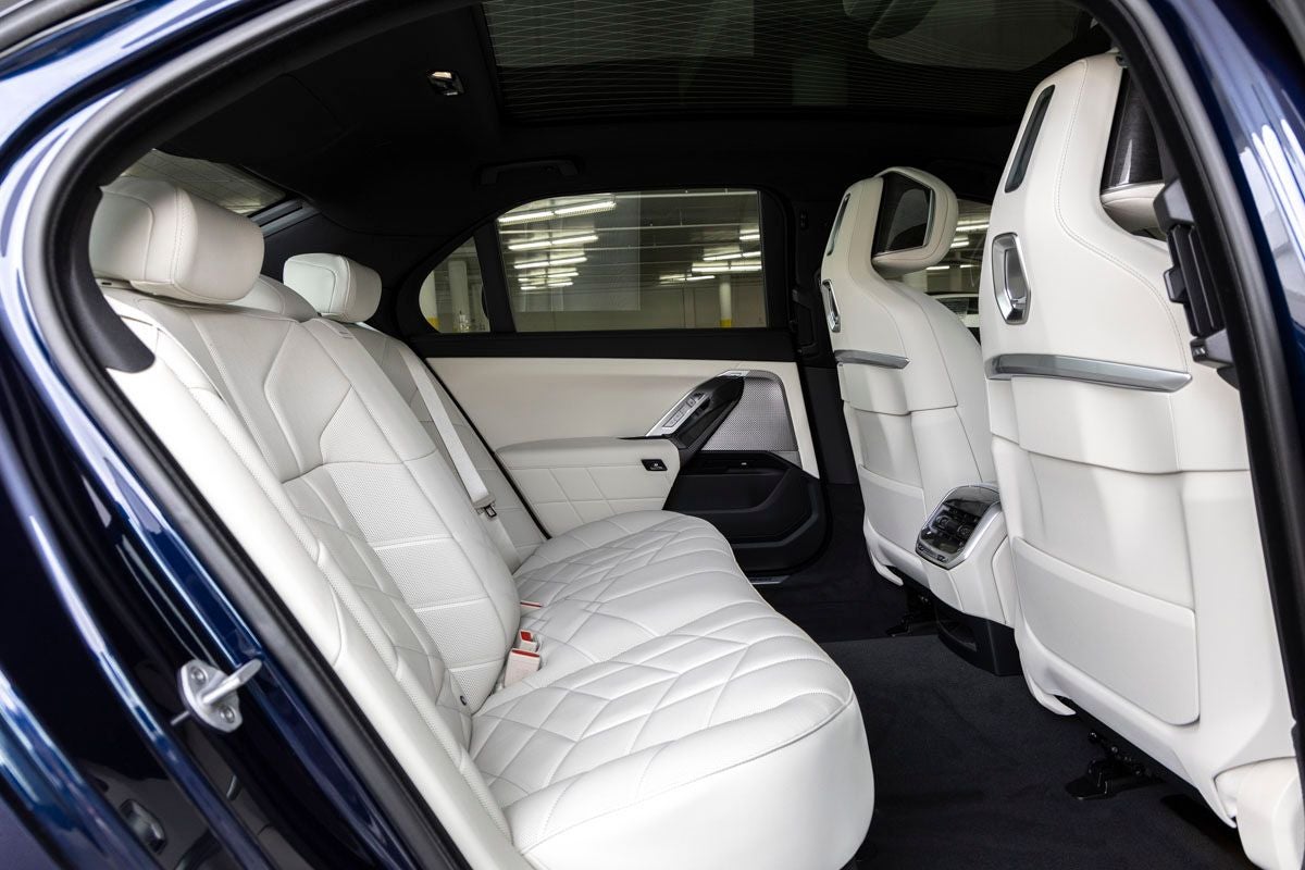 2026 BMW 7 Series 740i