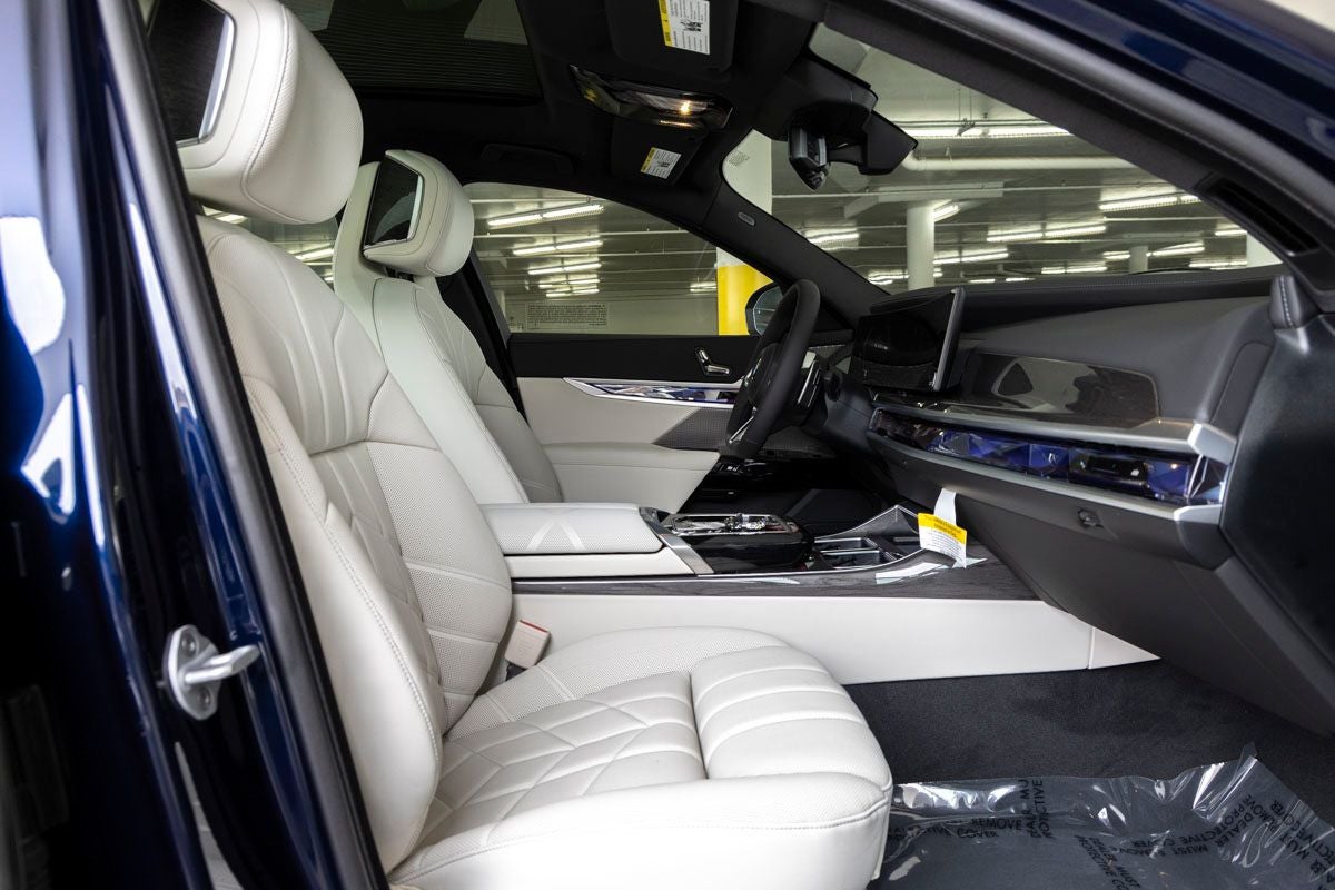 2026 BMW 7 Series 740i