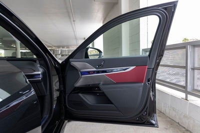 2026 BMW 7 Series 740i