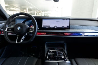 2025 BMW 740i 740i