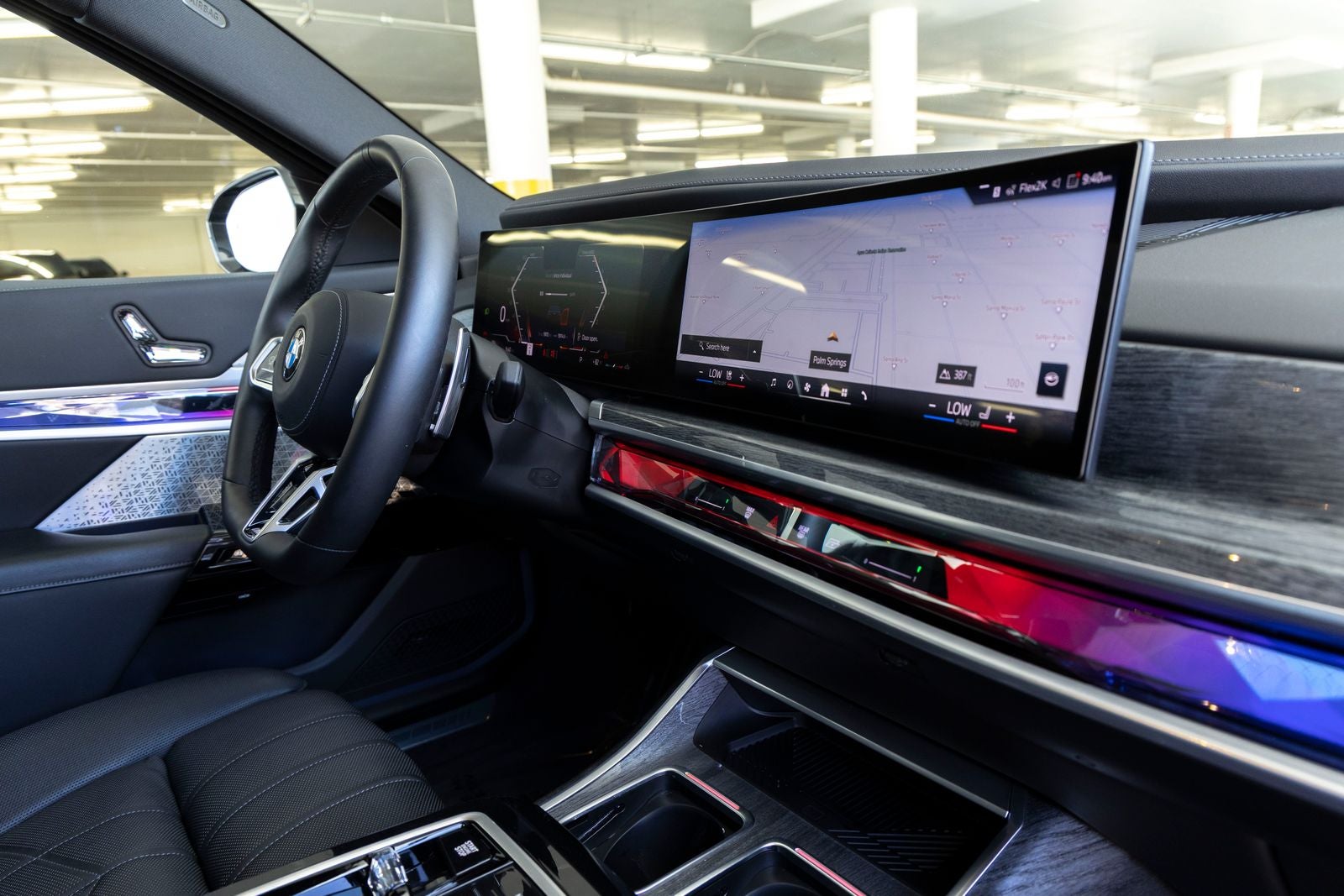 2025 BMW 740i 740i