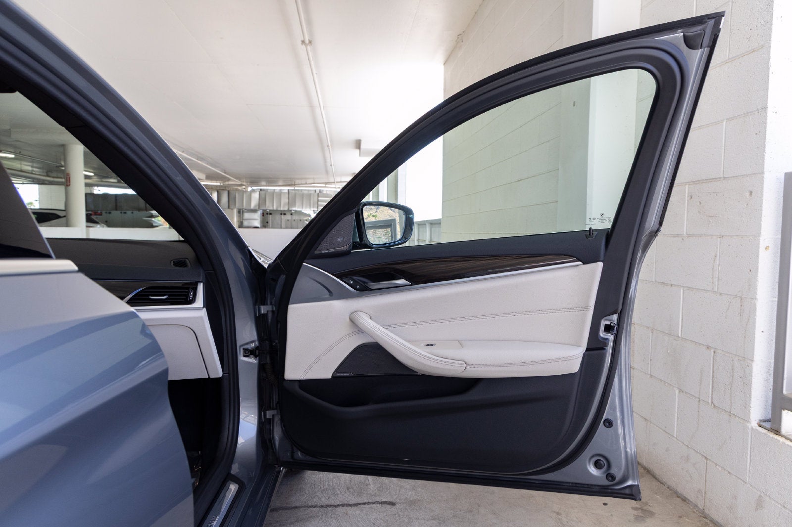 2023 BMW 530e 530e iPerformance