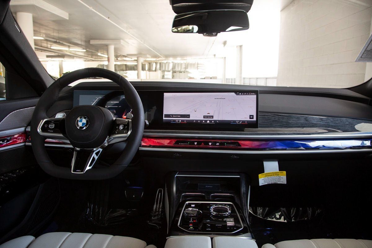 2025 BMW 740i 740i xDrive