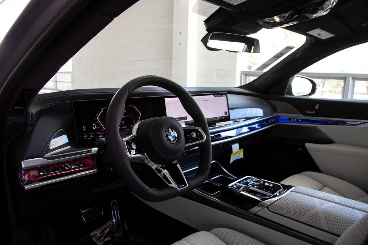 2025 BMW 740i 740i xDrive