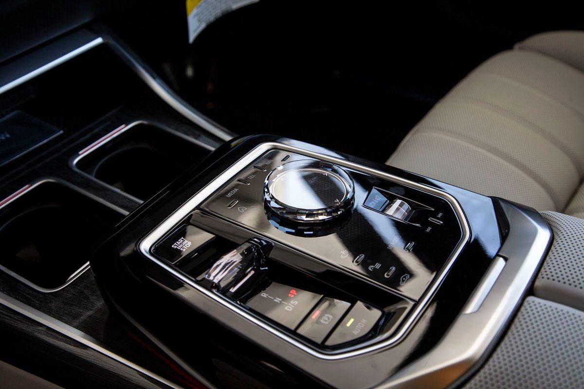 2025 BMW 740i 740i xDrive
