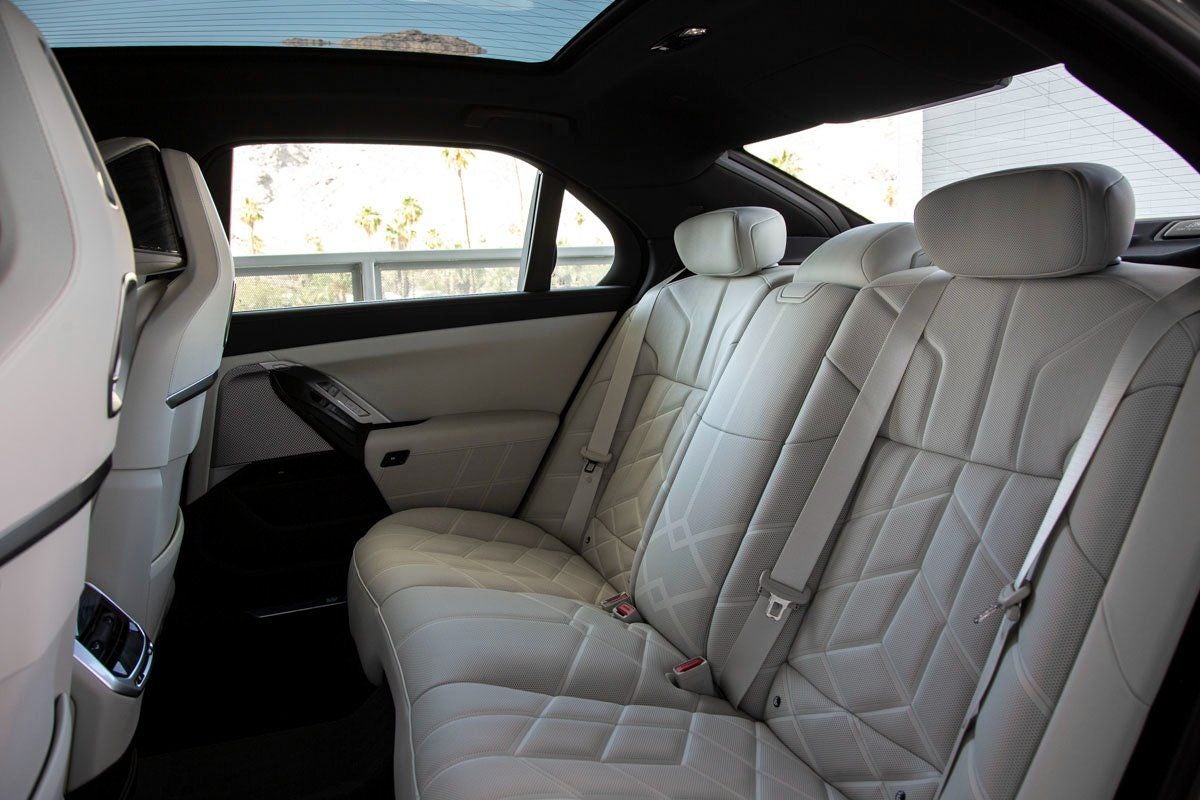 2025 BMW 740i 740i xDrive