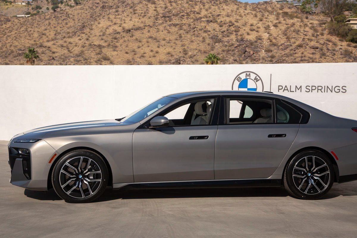 2025 BMW 740i 740i xDrive