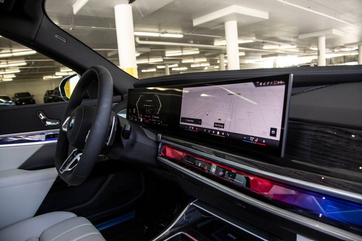 2025 BMW 740i 740i xDrive