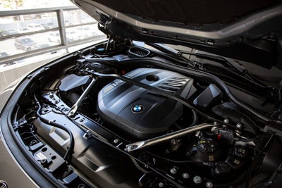 2025 BMW 740i 740i xDrive