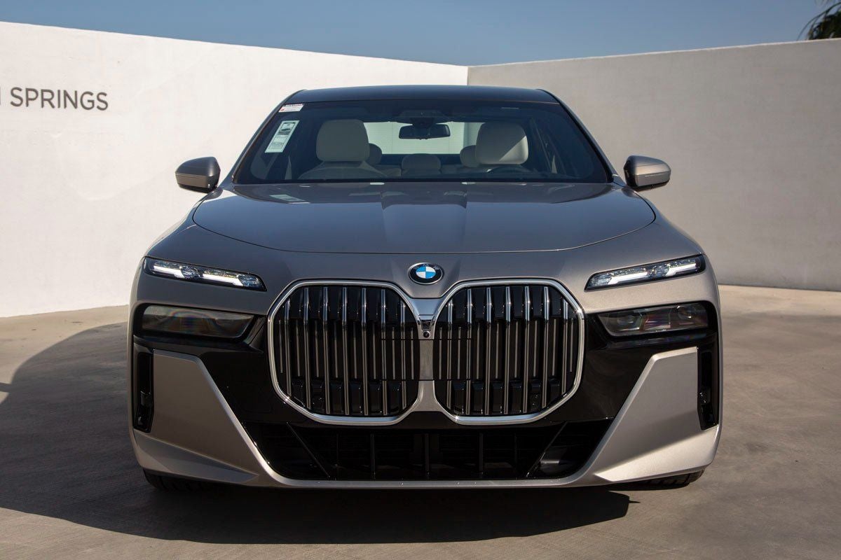 2025 BMW 740i 740i xDrive