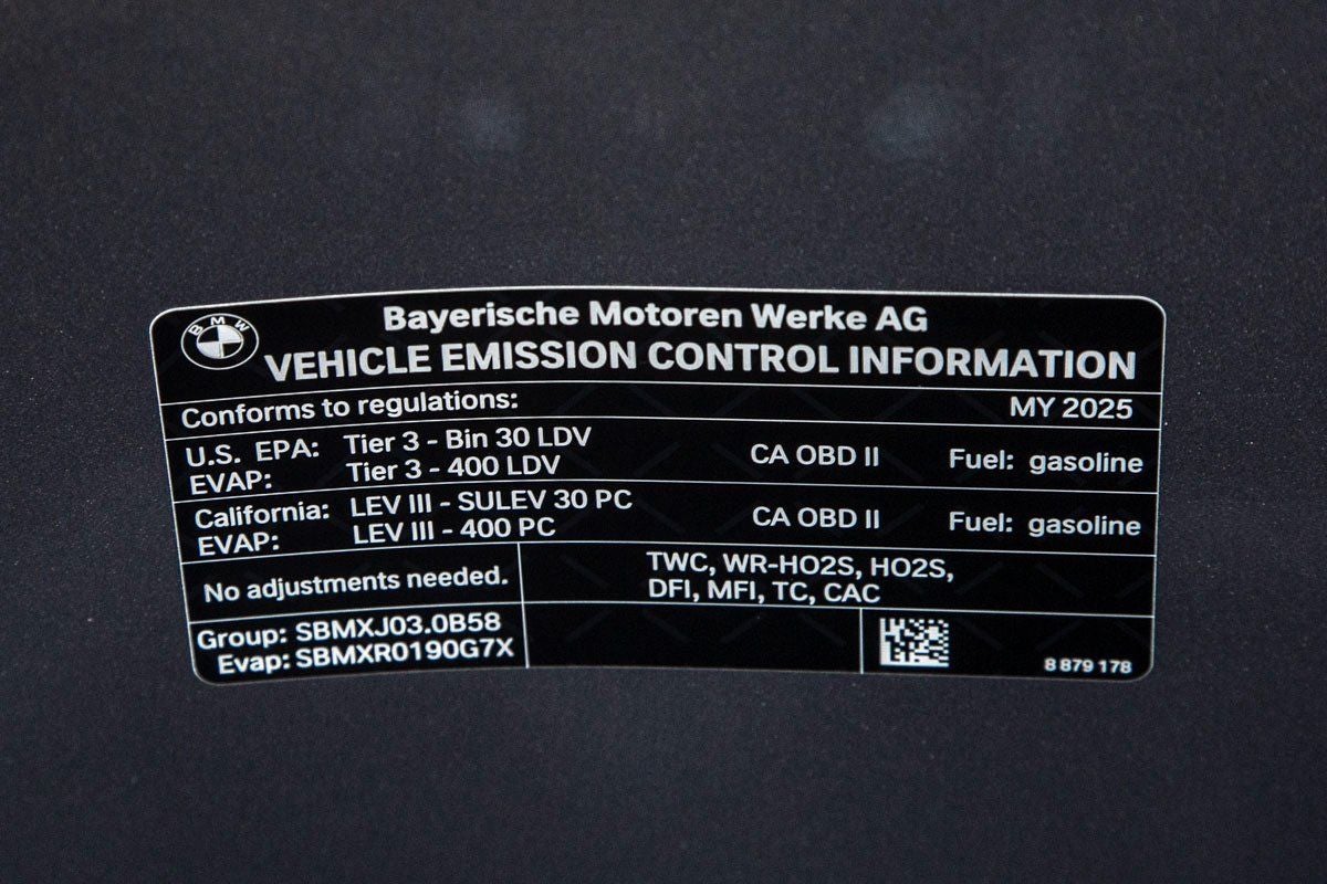 2025 BMW 740i 740i xDrive