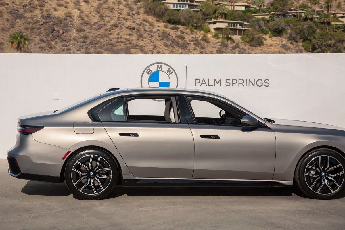 2025 BMW 740i 740i xDrive