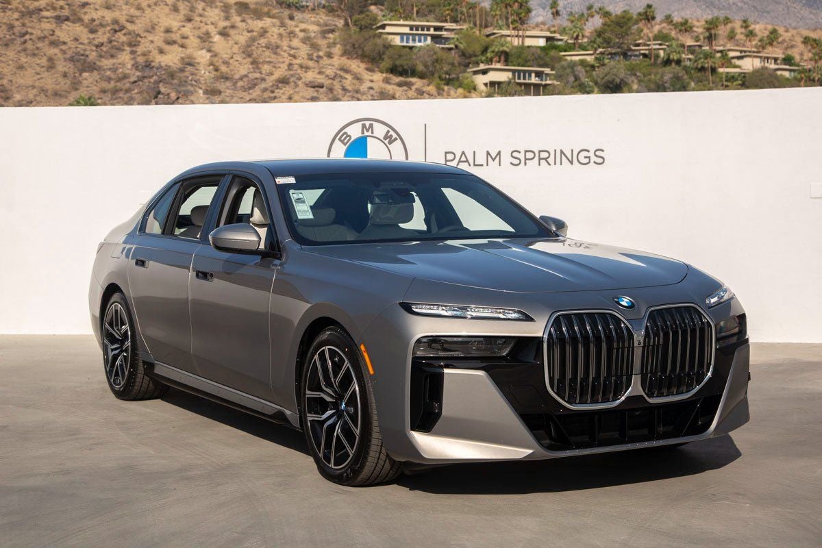 2025 BMW 740i 740i xDrive