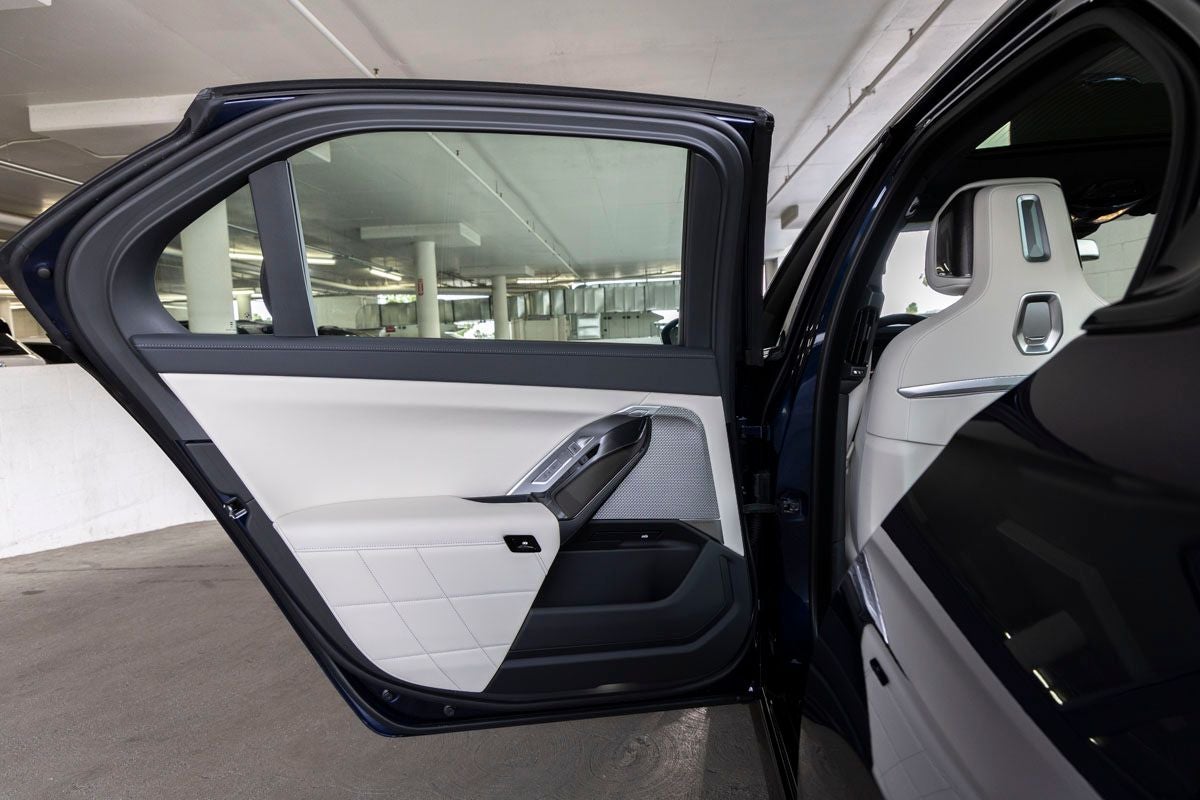 2026 BMW 740i 740i xDrive