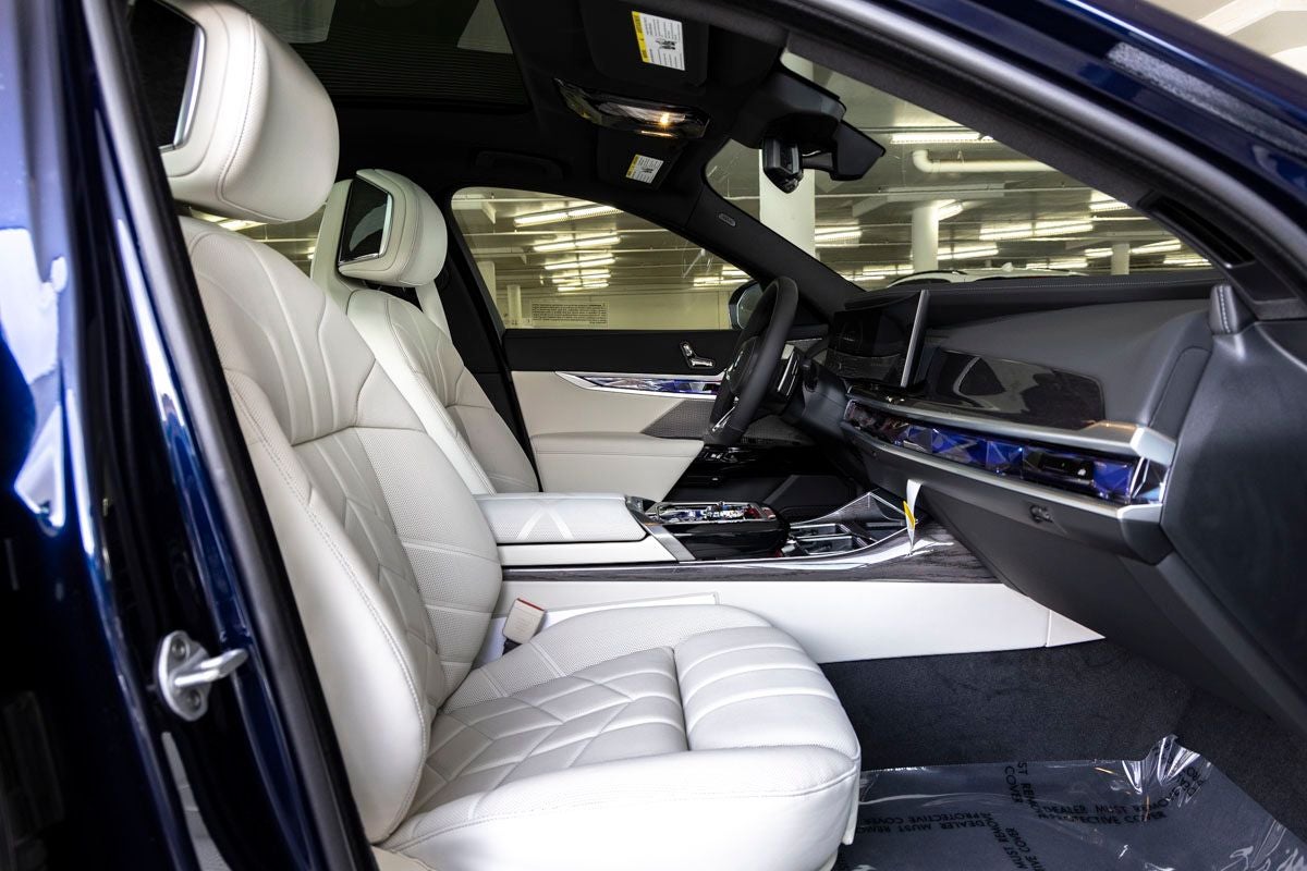 2026 BMW 740i 740i xDrive