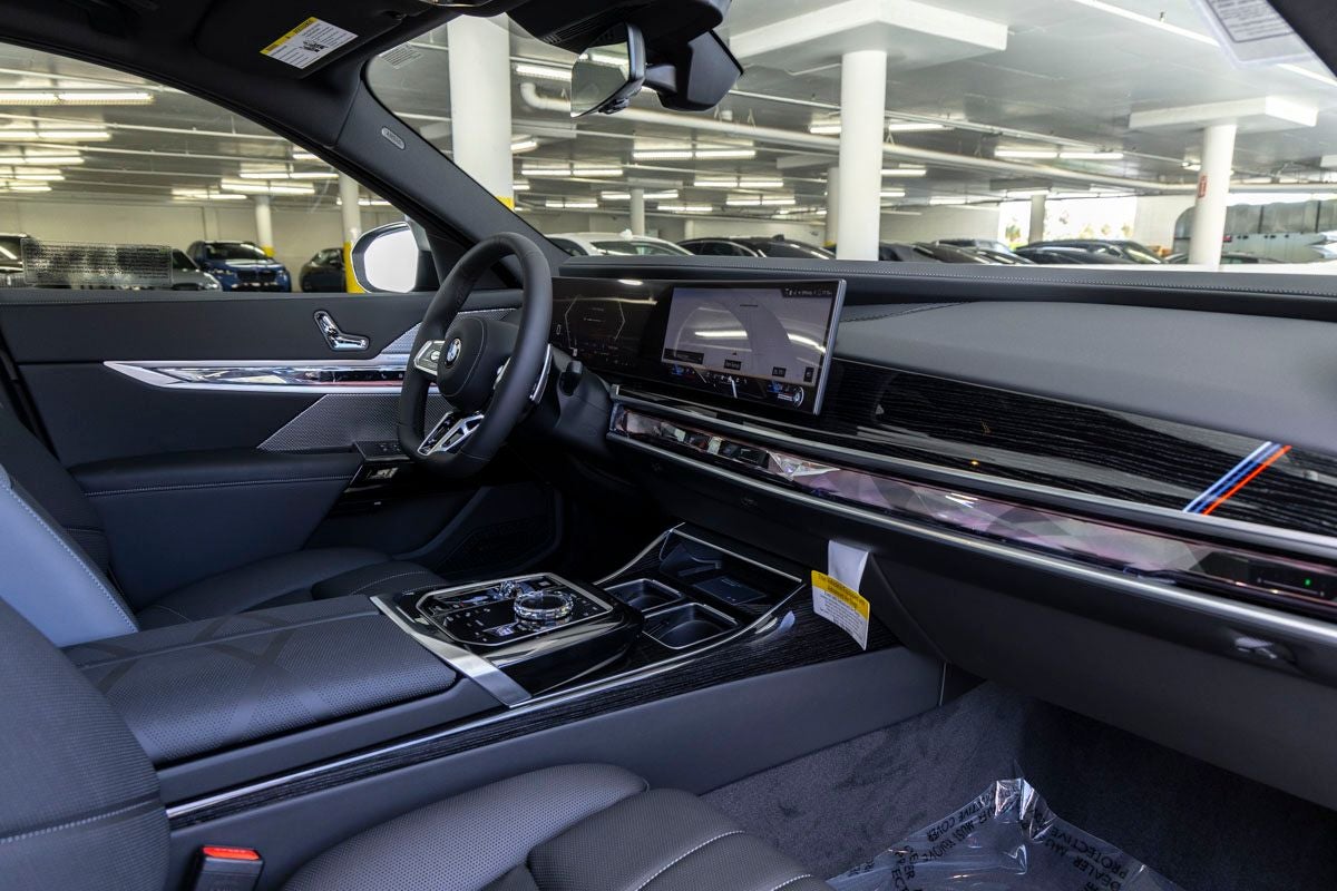 2026 BMW 740i 740i xDrive