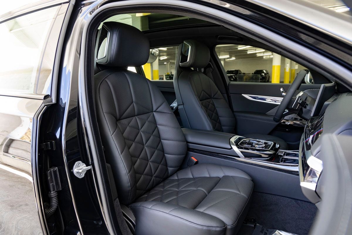 2026 BMW 740i 740i xDrive